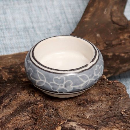 Round Modern Ceramic Tea Light Holder for Decor